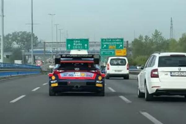 ŠOKANTAN SNIMAK! Svetska zvezda divlja ulicama, svima je samo jedna scena u glavi! (VIDEO)