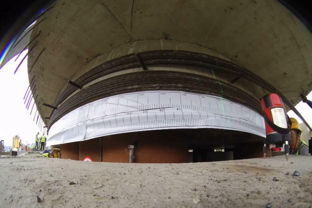 OBRTAO SE ZA 70 STEPENI Prvi rotirajući zakrivljeni most u Kini! VIDEO