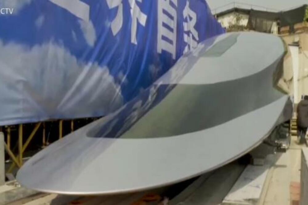 "SAOBRAĆAJNO ČUDO": Kineski superbrzi voz postiže NEZAMISLIVU BRZINU! (VIDEO)