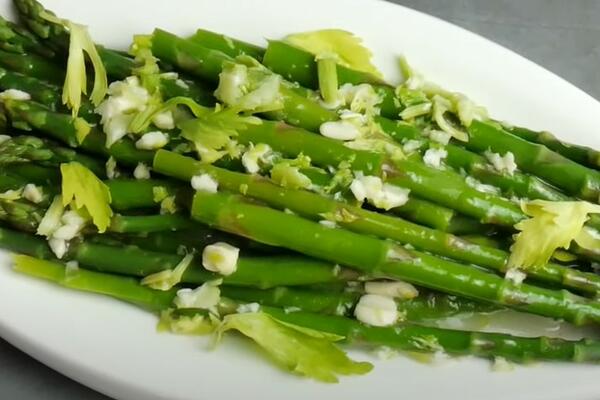 OVU NAMIRNICU NEMCI JEDU STALNO U MAJU I JUNU: SRPSKE PIJACE su je pune, a evo KOLIKO JE ZDRAVA