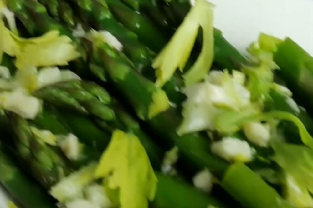 OVE NAMIRNICE U TELU IZAZIVAJU ČUDNE NUSPOJAVE: Niste ni SVESNI zbog ČEGA DOLAZI DO NADIMANJA