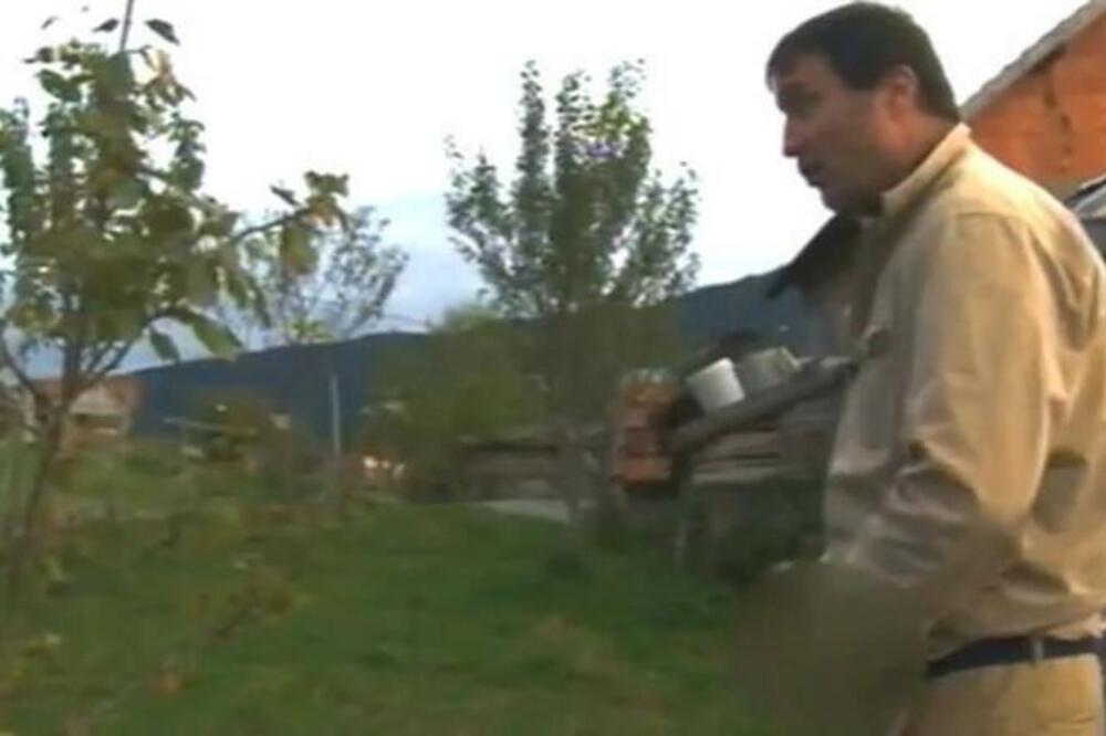 OVAJ ŠOK NA RTS-U MNOGI I DAN DANAS PAMTE: Memedović BUKVALNO skinuo donji veš u emisiji, kamere SVE snimile!