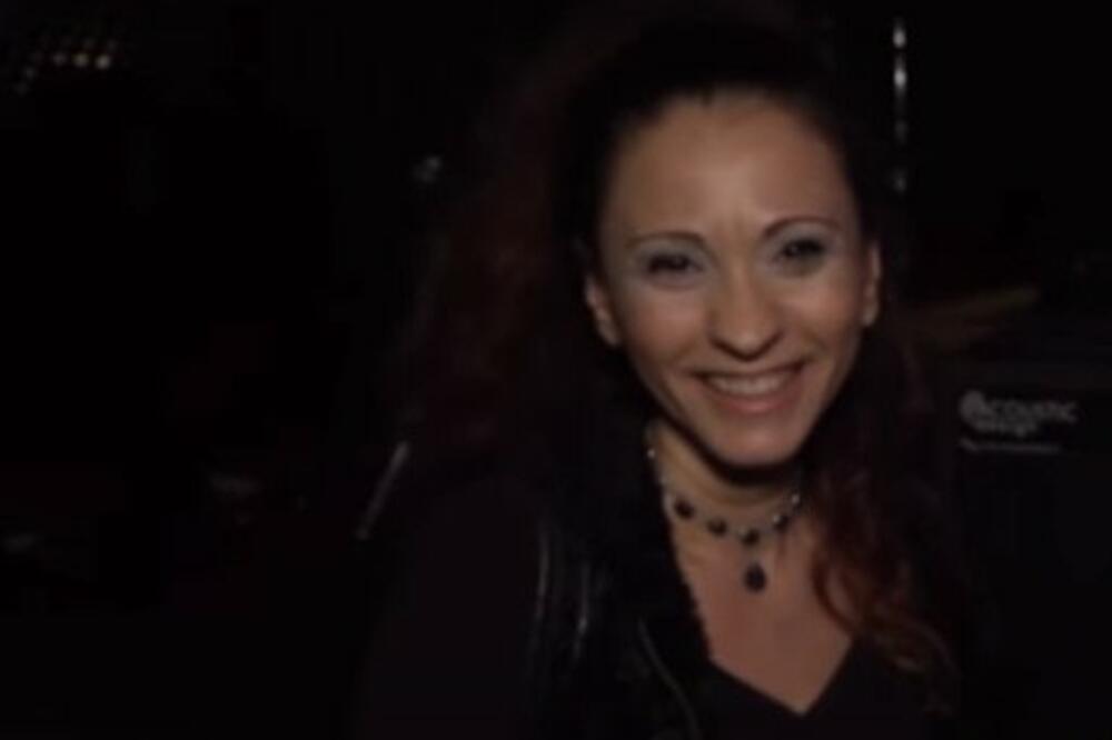 ODJEKNULE SLIKE MADAM PIANO: Jugosloveni uzdisali za njom, a kakva je tek sad BOMBA (FOTO)