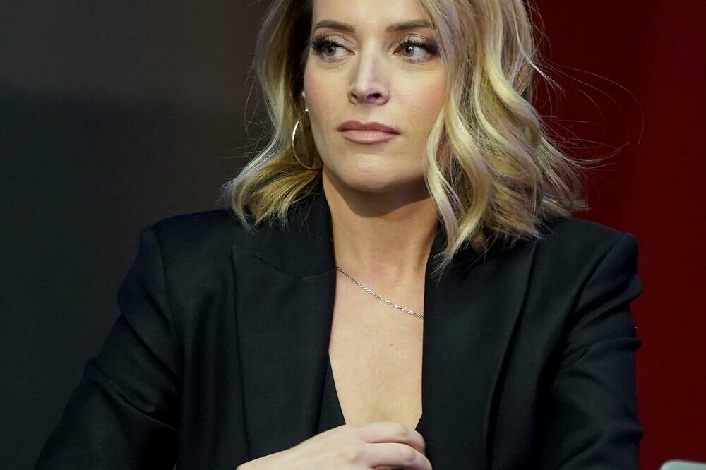 OVAKO IZGLEDA TRUDNIČKI STOMAK ANĐELKE PRPIĆ: Skoro pred POROĐAJ, DRŽI GA I PONOSNO POKAZUJE (FOTO)