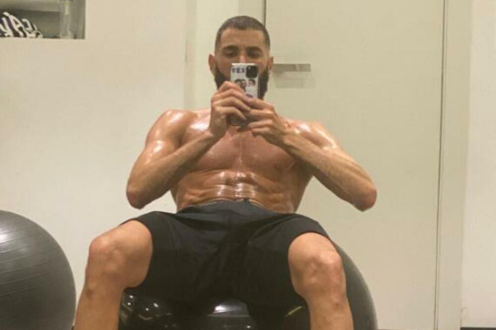 Benzema imao hrabrost da se odrekne MAMINE KUHINJE - Od kritikovanog "bucka" do mašine! Zna se šta kada pije i jede