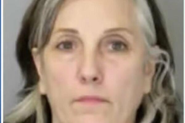 OSTALA JE BEZ GORIVA NASRED PUTA, A ONDA JE STIGLA POLICIJA: Desio se scenario iz najluđih FILMOVA (VIDEO)