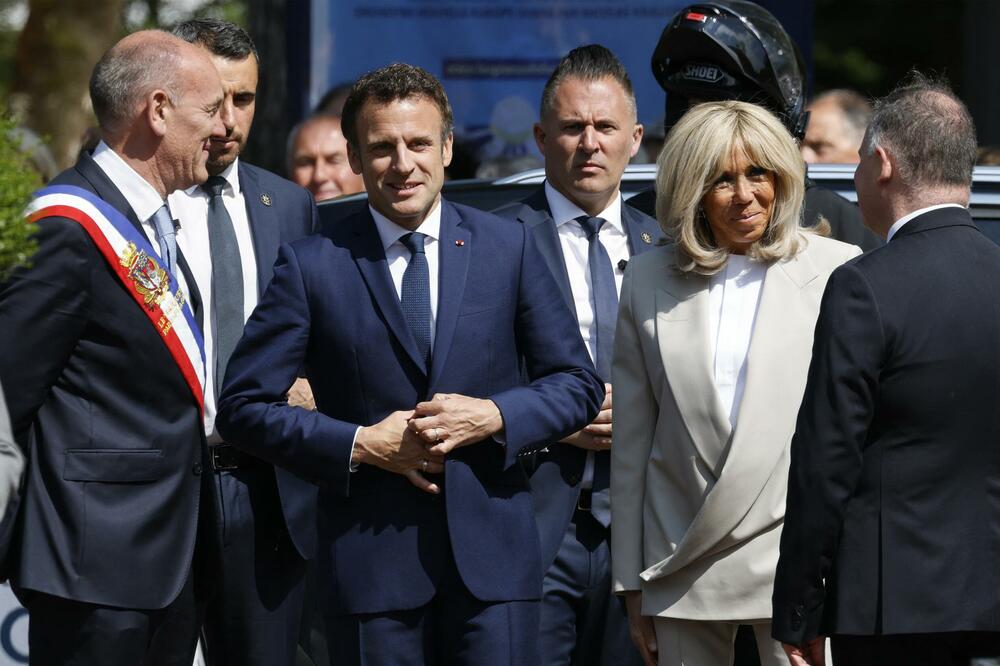 MAKRON OSTAO BEZ APSOLUTNE VEĆINE U PARLAMENTU: Izašli preliminarni rezultati izbora u Francuskoj!