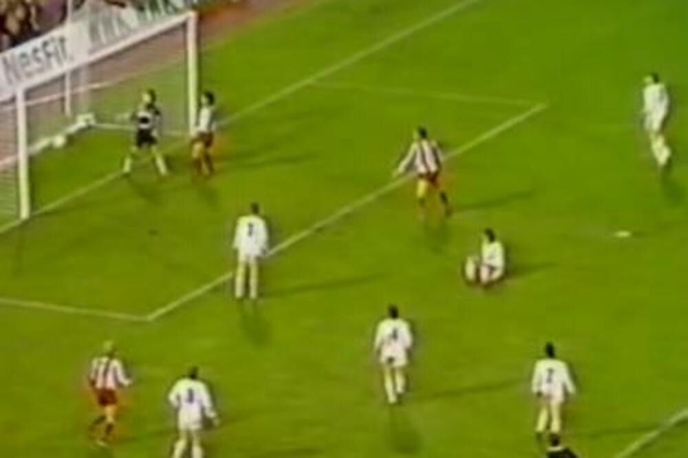 DA LI JE OVO MOGUĆE (zaboraviti)?! Nebo se otvorilo! Stadion je eksplodirao! Čitav Bajernov tim je na travi!