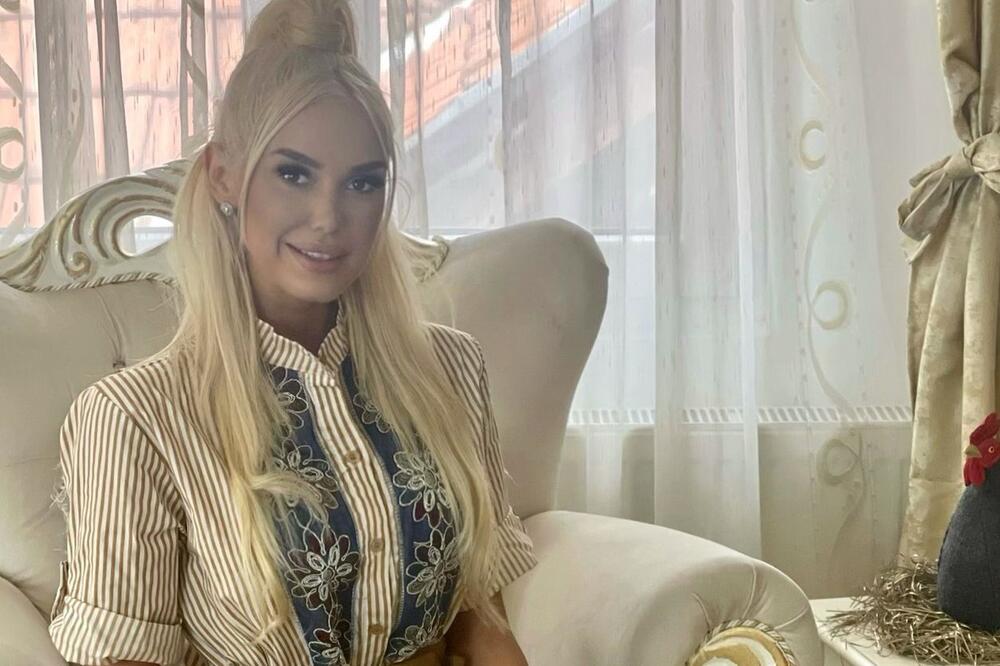 NAJLEPŠA SRPSKA POLITIČARKA OTVORILA VRATA SVOG DOMA ZA USKRS: Za praznik uživa sa sinom, dobila i 1 savet! (FOTO)