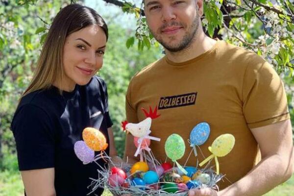 IVANA PAVKOVIĆ ZA ESPRESO! Pevačica progovorila o PRAZNICIMA I VERI, evo ko joj POMAŽE U SVEMU