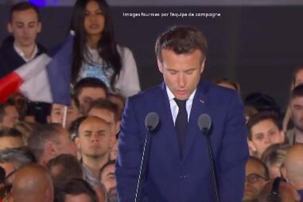 MAKRON ODRŽAO POBEDNIČKI GOVOR KOD AJFELOVE KULE: Njegove reči će se dugo pamtiti