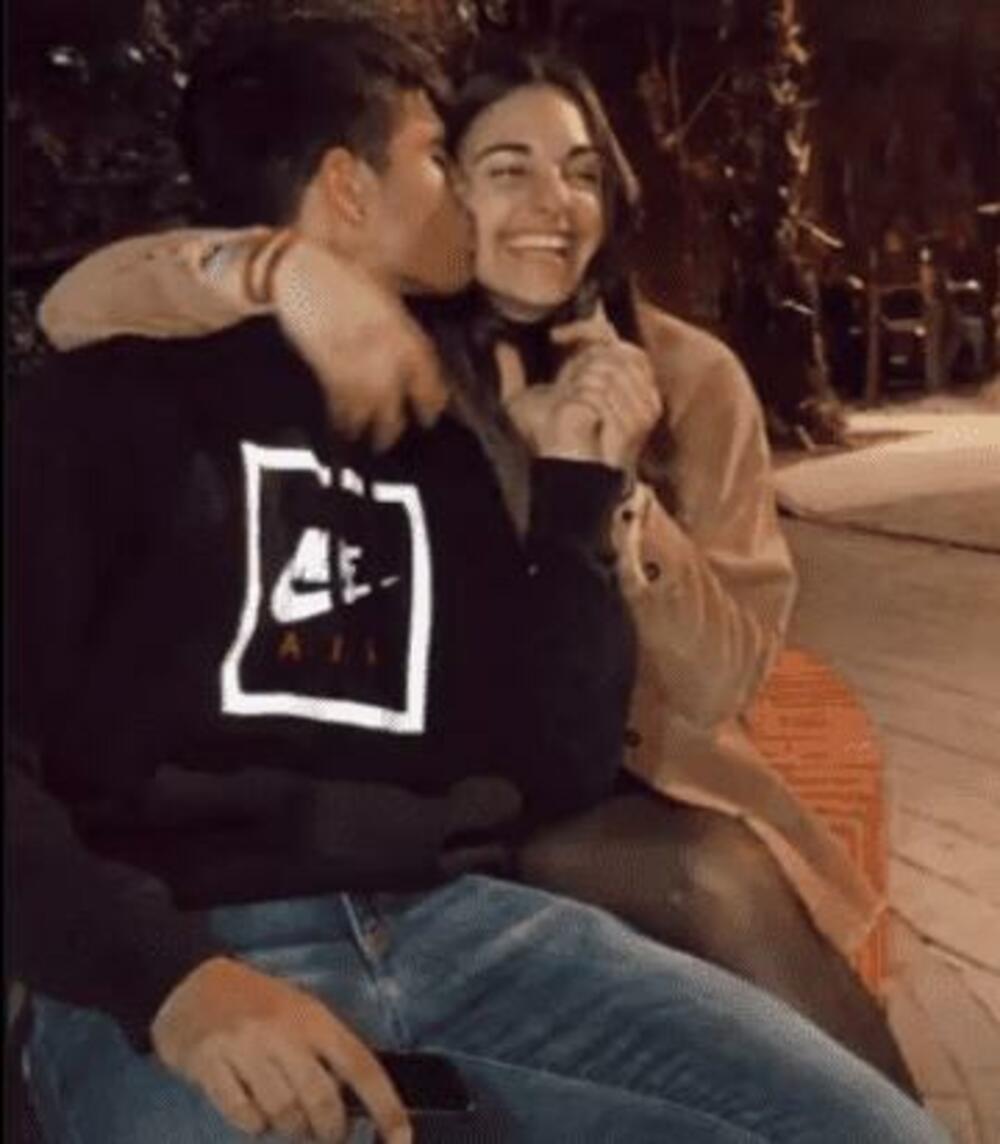 Karlos Alkaras, Marija Gonsales