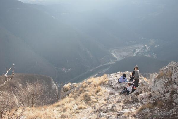 UMESTO KAFIĆA, ČAČAK DOBIJA VIDIKOVAC NA KAKVOM ĆE I EVROPA POZAVIDETI: Jedinstven pogled na prirodne LEPOTE (FOTO)