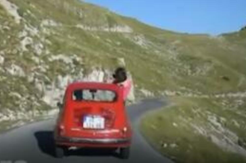 VIC DANA OD KOJEG ĆETE PASTI SA STOLICE: Vozi Mujo fiću...