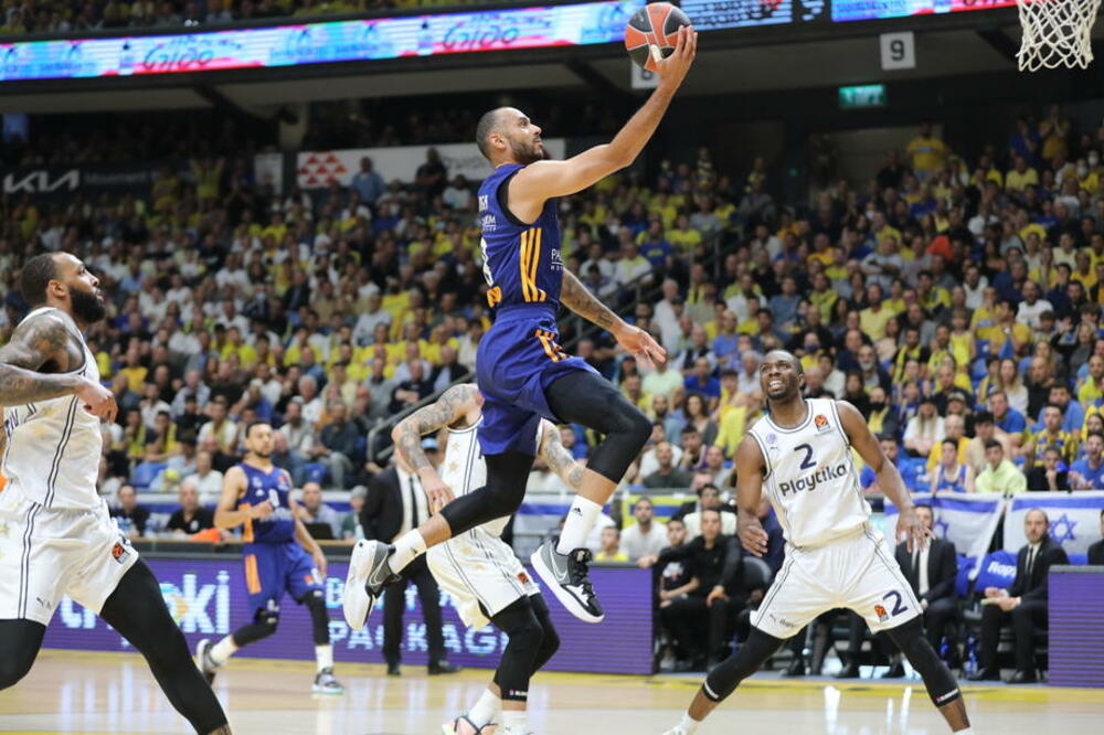 REAL PRVI BUKIRAO KARTU ZA BEOGRAD: Kraljevski klub je počistio Makabi!