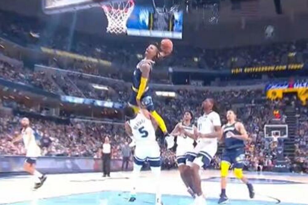 KAO NA FEDERIMA: Morent "poleteo" pa MONSTRUOZNO zakucao, dvorana "podivljala"! (VIDEO)