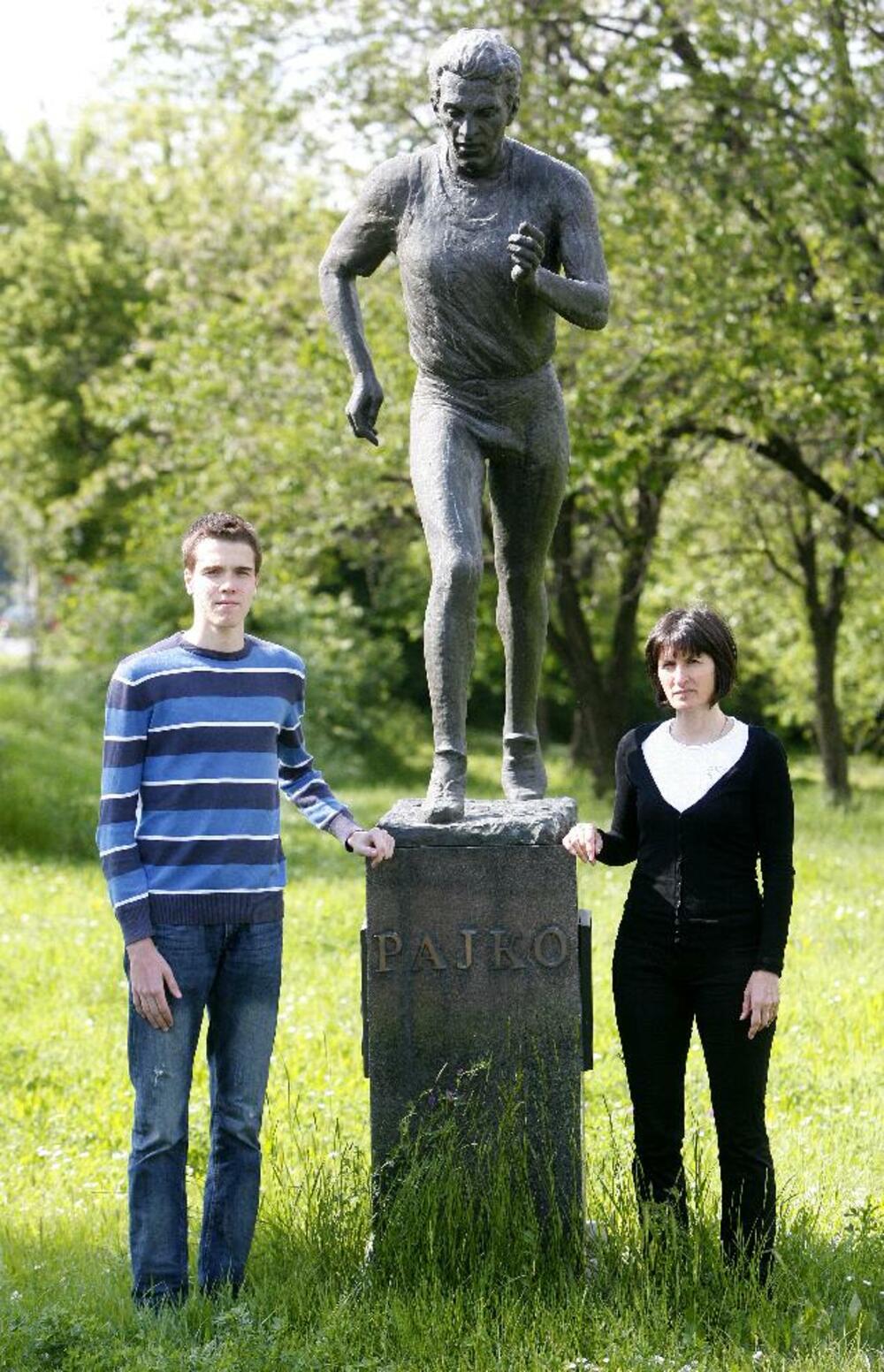 Nikola i majka Jelena Raičević 2014.