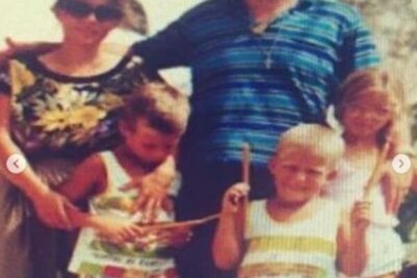 ZNATE LI KAKO DANAS IZGLEDA ARKANOVA PRVA ŽENA!? Misteriozno napustila Srbiju i nikad se više nije vratila! (FOTO)