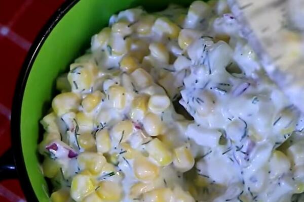 ZDRAVA SALATA ZA POČETAK DANA: U ODMRZNUTI KUKURUZ, dodajte OVE NAMIRNICE, bićete siti DUŽE VREME