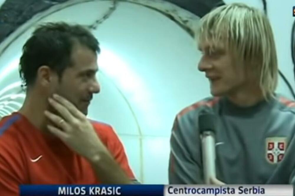JOŠ UVEK JE SMEŠNO - NEPROCENJIVA ANEGDOTA ZA PAMĆENJE! Vragolasti pogled Stankovića dok Krasić crveni - Šta kaže?