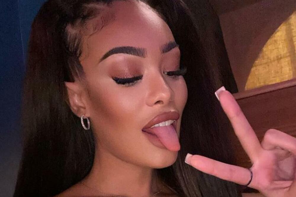 MAJKA (33) DVOJE DECE RAZBESNELA OBJAVOM: "Njih sam zamenila sa ovim i UŽIVAM" (FOTO)