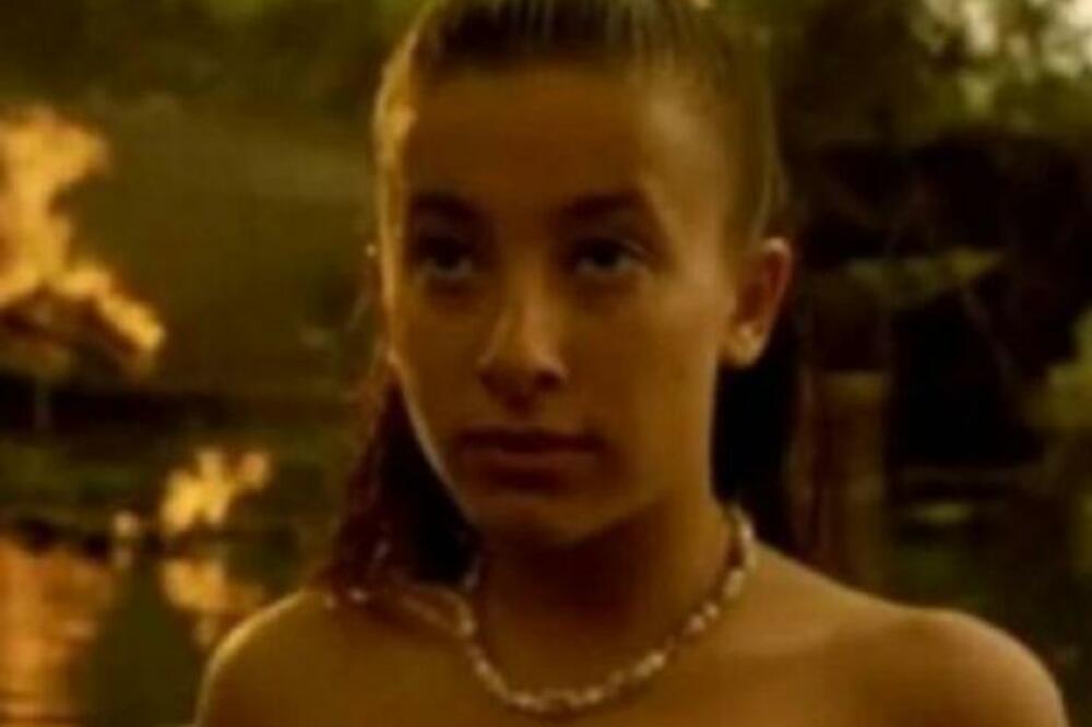 OVAKO DANAS IZGLEDA AZRA IZ FILMA "DOM ZA VEŠANJE": Da je sretnete ne biste je prepoznali, DRUGA ŽENA