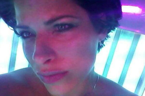 PROSTITUTKA U SUZAMA ZAVRŠILA NA SUDU: Radila je MONSTRUOZNU stvar muškarcima dok je SPAVALA SA NJIMA (FOTO)