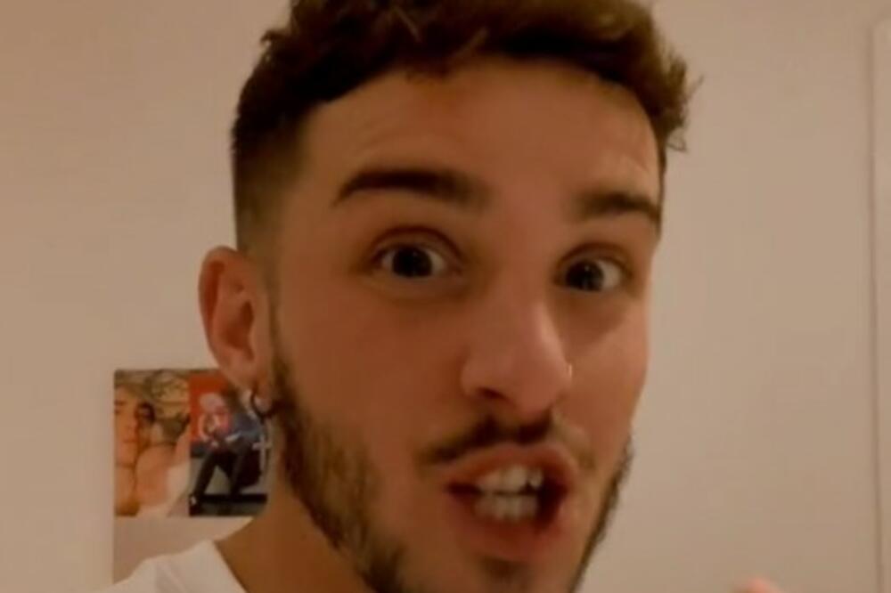 OVAJ DEČKO ŽIVI OD PRODAJE SVOJIH PRLJAVIH ČARAPA, ALI TO NIJE NAJGORE OD SVEGA: A tek koliko ZARAĐUJE, ŠOK! VIDEO