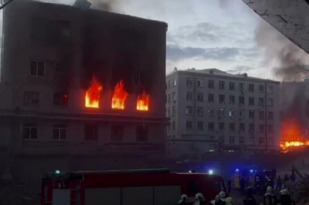 ŽESTOK NAPAD NA PRESTONICU UKRAJINE: 5 krstarećih RAKETA pogodilo Kijev, Zelenski ubeđen u 1 stvar! (VIDEO)