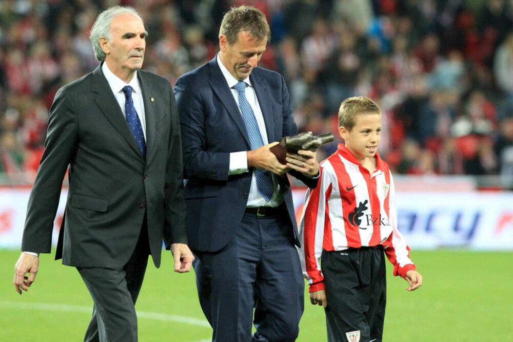 ŠOKANTNE REČI LEGENDE PREMIJER LIGE: "Žrtve Kovid-a su GLUMCI, a slike užasa u Ukrajini MONTAŽA!"