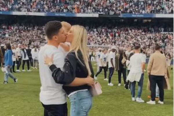 Sofija Milošević slavila titulu Reala na stadionu - Zagrljaji i poljupci! ŠPANCI KIVNI, OPLELI, RAZAPELI BEJLA!