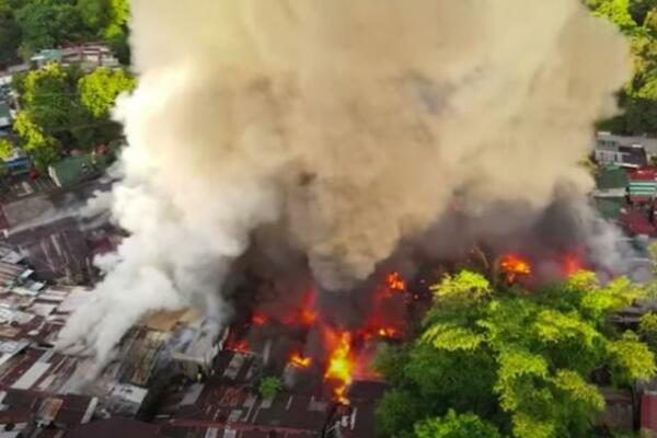STRAVIČAN POŽAR NA FILIPINIMA: Osam ljudi smrtno STRADALO, uključujući šestoro DECE - uništeno 80 kuća! (VIDEO)