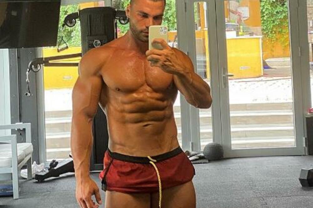 SUPRUG IVANE VULETE POKAZAO SVAKI MIŠIĆ NA ISKLESANOM TELU PA PITAO: Pogodite koliko imam...? (FOTO)