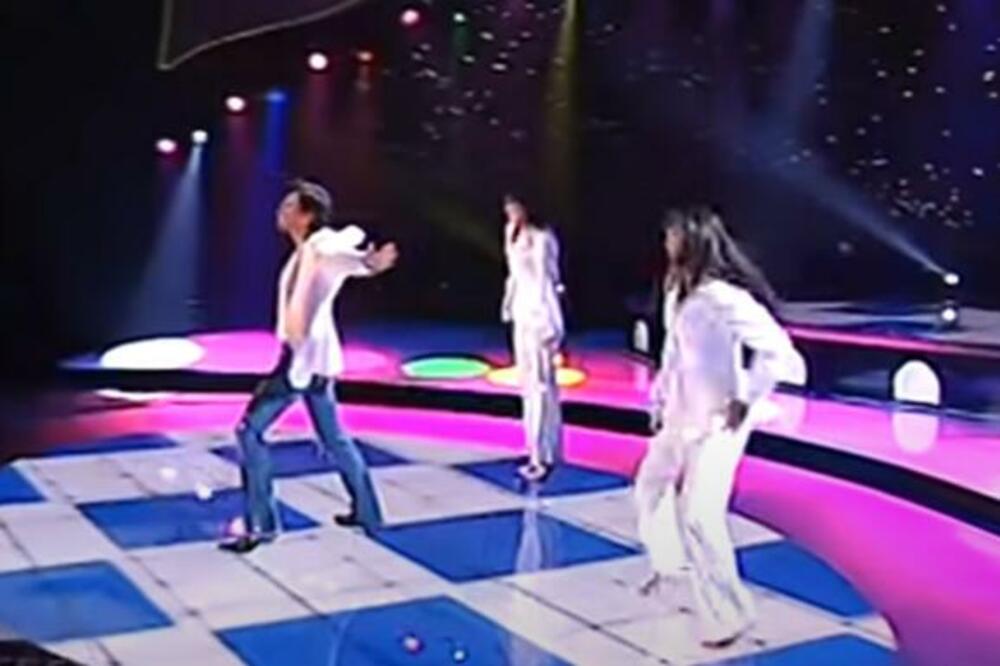 VEĆ 18 GODINA SVI PEVAMO NJEGOV ZARAZNI HIT, A NJEGA NISMO VIDELI: Sada je isplivala FOTKA, ovaj čovek NE STARI!