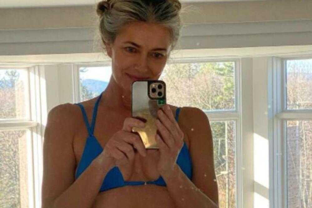 SKINULA SE BEZ IMALO BLAMA: Manekenka okačila GOLU FOTKU, jedni gledaju gore, drugi DOLE (FOTO)