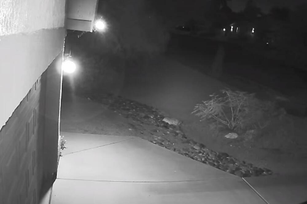 DUH UHVAĆEN NA SNIMKU, MUNJEVITO SE DELI: Komšija znao da se desila TRAGIČNA SMRT (VIDEO)