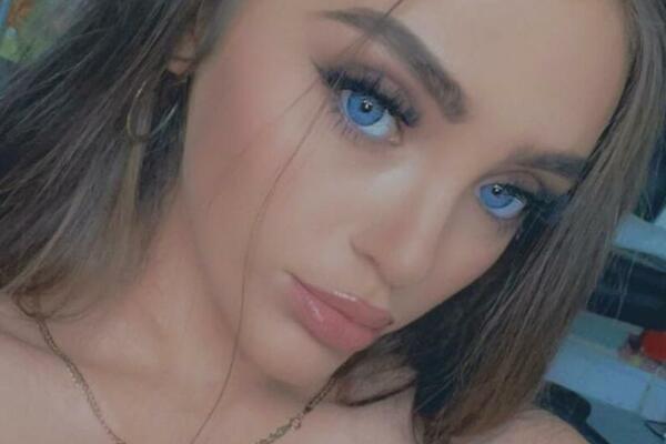 MONIKU VRATILI SA AERODROMA ZBOG OVE STVARI U PASOŠU: Niko od nas NE obraća PAŽNJU na to