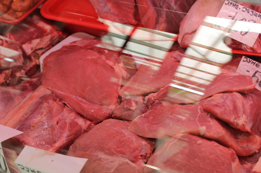 OSTAJEMO LI BEZ SRPSKOG MESA? Usled ograničenja CENA nastao PROBLEM, JEDNA STVAR ĆE PRESUDITI