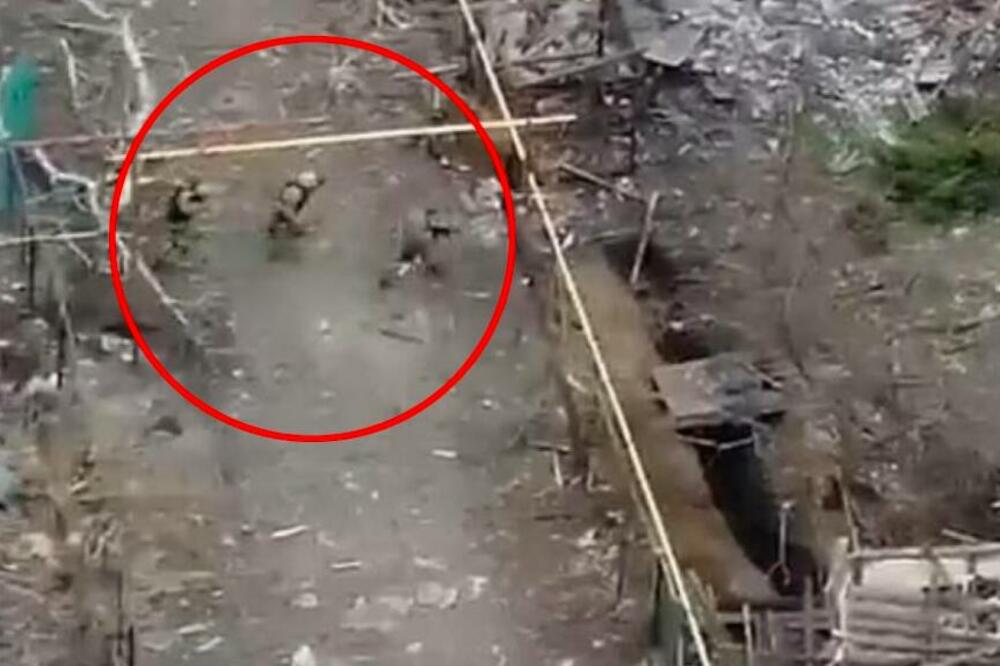 ZLOGLASNI PLAĆENICI VAGNER GRUPE PRVI PUT SNIMLJENI U AKCIJI: Idu od kuće do kuće, sve oko njih je UNIŠTENO (VIDEO)