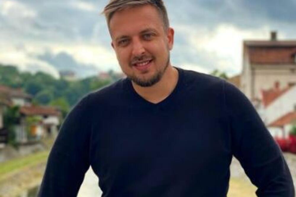 ZVEZDE GRANDA ĆE POSTATI TATA! Folk pevač već zna otkrio i kada je termin za porođaj! (FOTO)