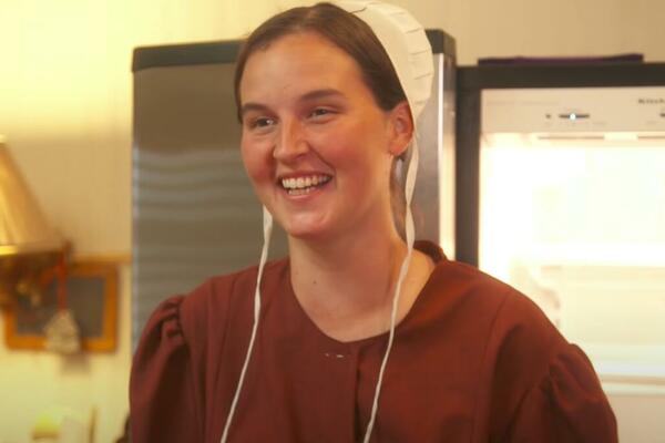 SARA JE PRVI PUT OTIŠLA KOD FRIZERA: Kada je završio, doživela je najveći mogući ŠOK (FOTO)