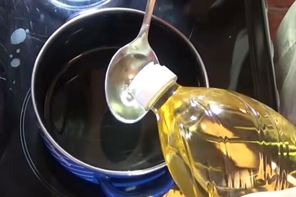 PRAVA ZAPRŠKA ZA PASULJ SE SPREMA SAMO NA 1 NAČIN: Brašno ne postoji U TOME, pravićete je samo PO OVOM RECEPTU