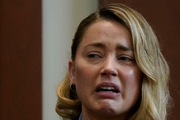 "ŽELIM DA TE PROŽDREM I UŽIVAM!" Otkriveno kakav je HOROR Amber planirala da uradi DEPU (VIDEO)