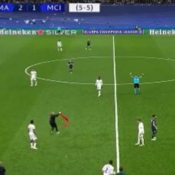 HAOS U MADRIDU: Muškarac sa zastavom Albanije prekinuo POLUFINALE LIGE SAMPIONA! (VIDEO)