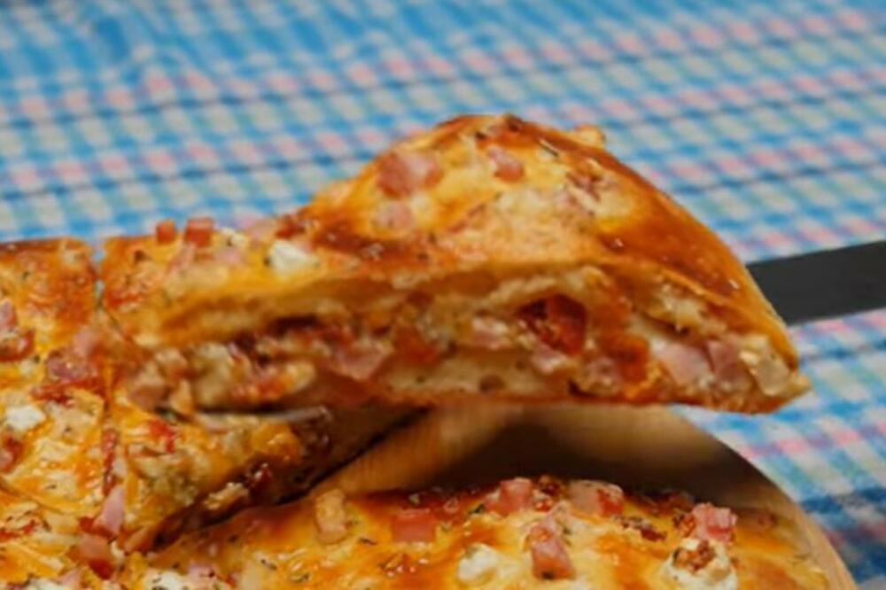 OVAKVU PUNJENU POGAČU DO SADA NISTE SPREMALI: Sočna i mekana, 1 SASTOJAK je čini DRUGAČIJOM (RECEPT)