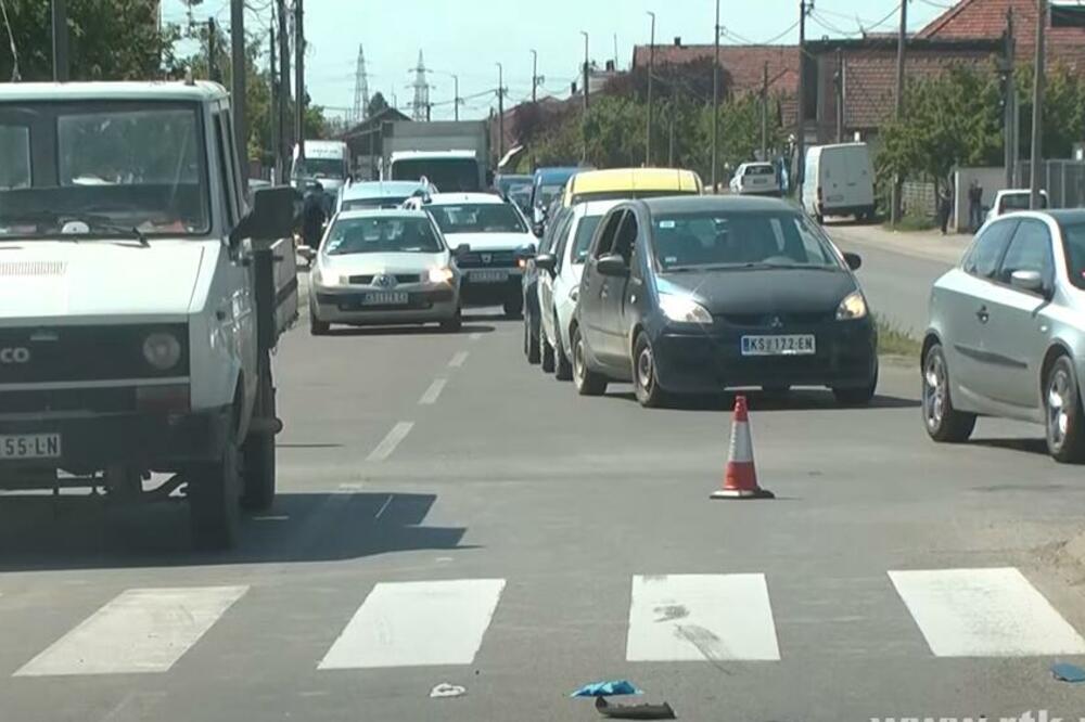 UDARIO 2 DEVOJČICE NA OBELEŽENOM PEŠAČKOM PRELAZU: Poznato njihovo stanje!