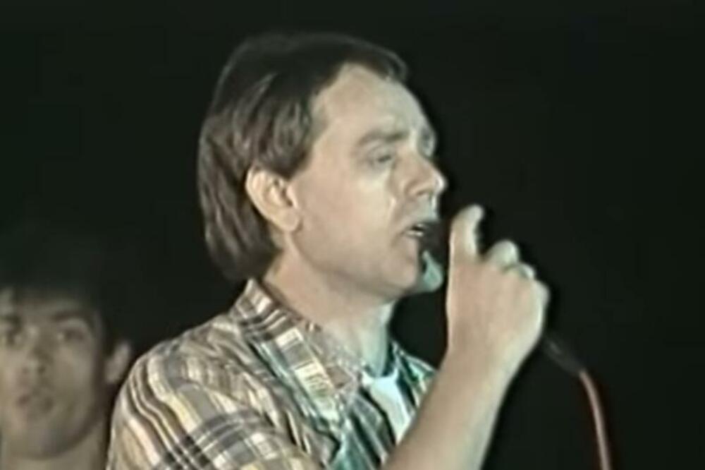 ODRASTAO U SIROMAŠTVU, A ONDA MLATIO PARE U JUGI: Bio najveći ZAVODNIK na estradi, danase je DRUGI ČOVEK