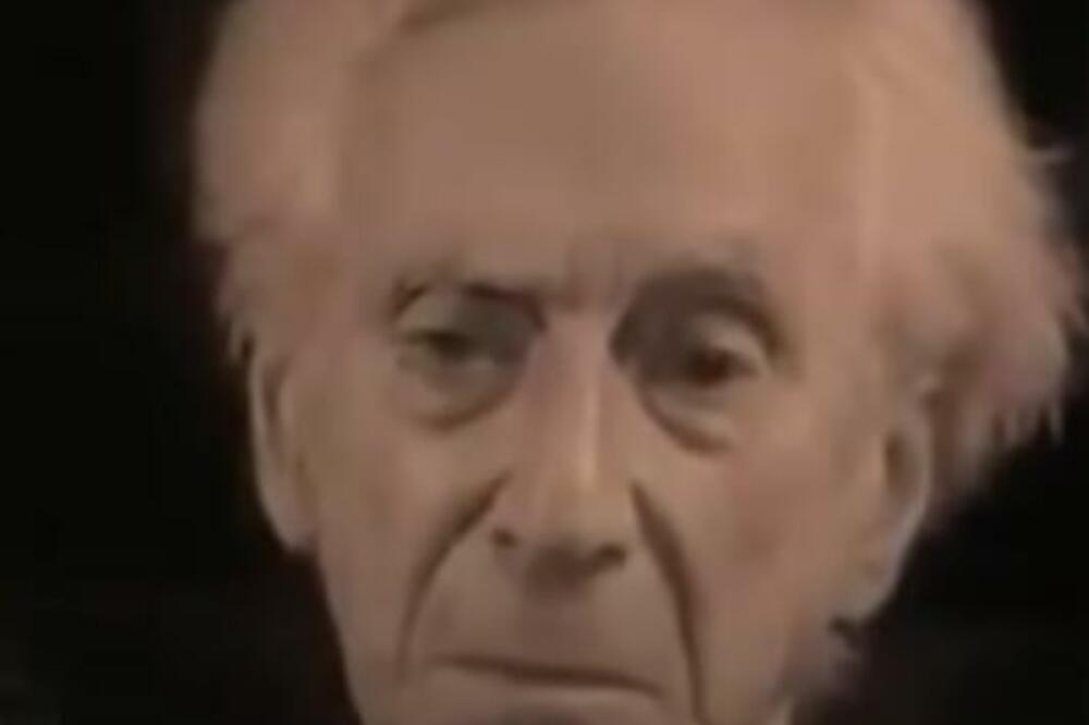 ČUVENI FILOZOF OTKRIO VAŽAN TRIK ZA PREPOZNAVANJE POVRŠNIH ŽENA: Samo OVAKO ćete ih PREPOZNATI