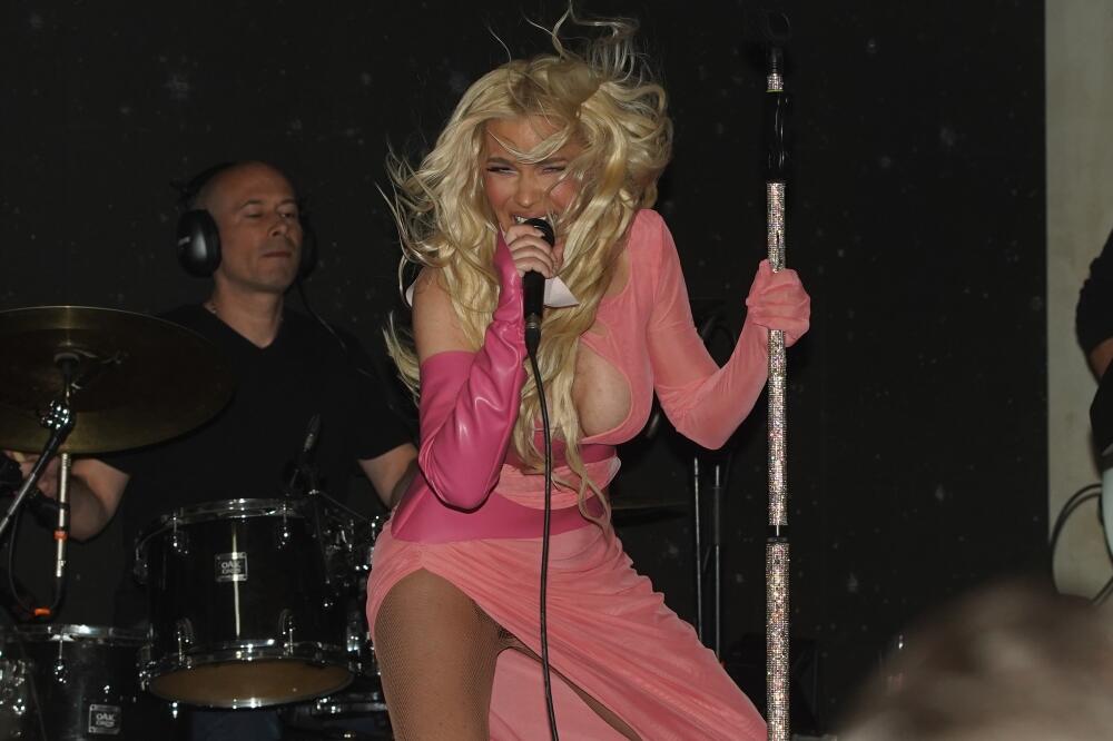 NEMA TRIKA DA POGODITE KOLIKO GODINA PUNI NATAŠA BEKVALAC: Narod ostaje FRAPIRAN nakon ovog SAZNANJA