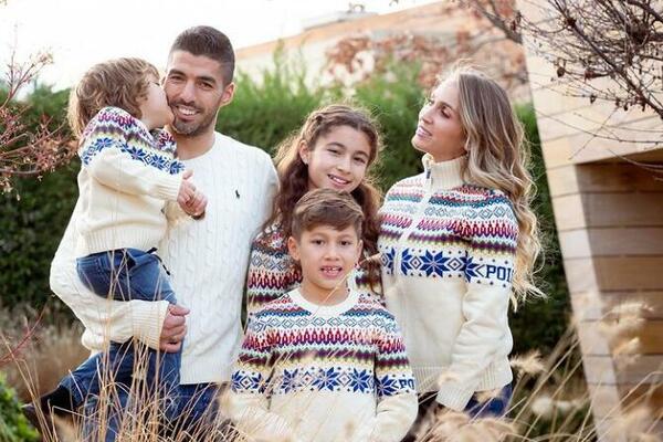 KADA ZAGRIZE NE ZNA DA PUSTI - Luda ljubavna priča Luisa Suareza! BEŽANJE OD KUĆE NA DRUGI KONTINENT, PRITVOR, KRV